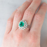 Anello vintage in oro bianco 14K con smeraldo (2ct ca.) e diamanti di taglio brillante (1.40ctw ca.), anni ‘60/‘70