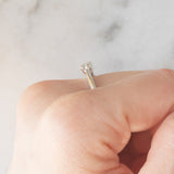 Trilogie vintage en or blanc 9 carats avec diamants (0.25 ct environ)