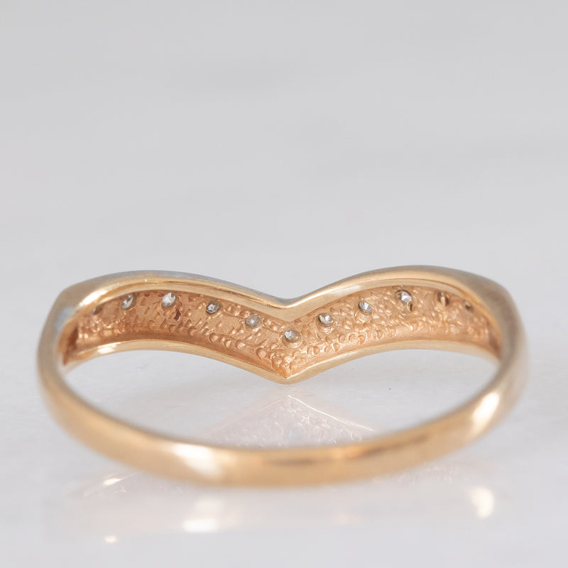 Anello a “V” in oro giallo e bianco 9K con diamanti (0.05ctw ca.), anno 1989