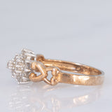 Anello a fiore vintage in oro giallo e bianco 9K con diamanti (0.15ctw ca.), anni ‘80