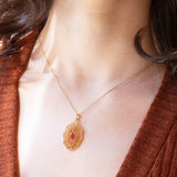 Vintage-Anhänger aus 8-karätigem Gelbgold mit rosa Glaspaste, 50er Jahre