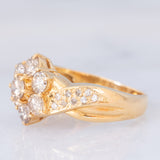 Anello a fiore in oro giallo 18K con diamanti champagne e bianchi (1.50ctw), anni ‘70/‘80