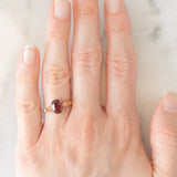 Solitario antico in oro giallo 9K con granato (1.20ct ca.), anni ‘20/‘30