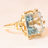 Vintage 18K yellow gold cocktail ring with aquamarine (approx. 7.50ct), 60s/70s