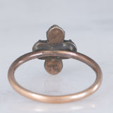 Anel antigo em forma de flor, em ouro amarelo 14K e prata, com turquesa e diamantes lapidados em rosa (aproximadamente 0.50 ct), final do século XIX.