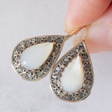 Orecchini vintage in stile antico in oro giallo 14K e argento con pietre di Luna e diamanti di taglio rosetta, anni ‘50/‘60