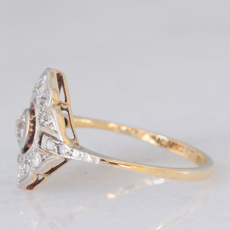 Anello Art Déco in oro giallo e bianco 14K con diamanti di taglio vecchia miniera e di taglio rosetta (0.30ctw ca.), anni ‘30