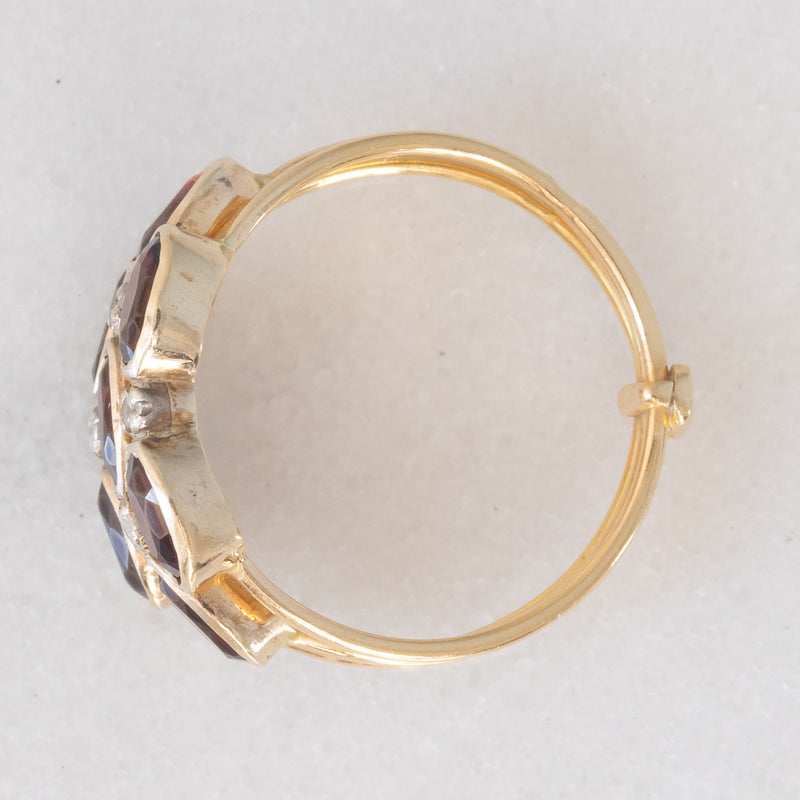 Anello harem in oro giallo 18K con granati (1.50ctw ca.) e pietre bianche, anni ‘60/‘70