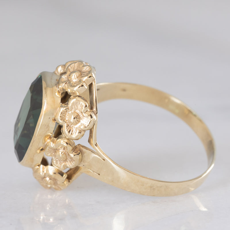 Anello da cocktail vintage in oro giallo 8K con spinello verde (3.80ct ca.), anni ‘70
