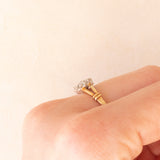 Anello a fiore vintage in oro giallo e bianco 9K con diamanti (0.10ctw ca.), anni ‘70/‘80