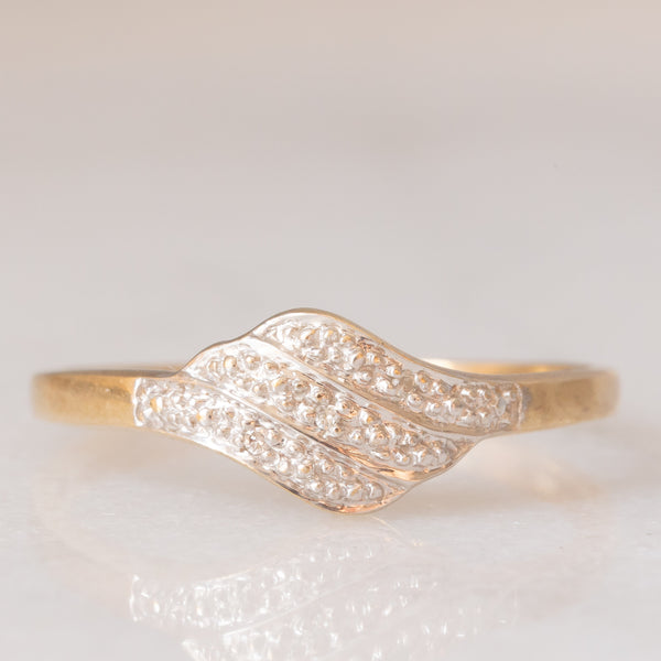 Anello vintage in oro giallo e bianco 9K con diamanti