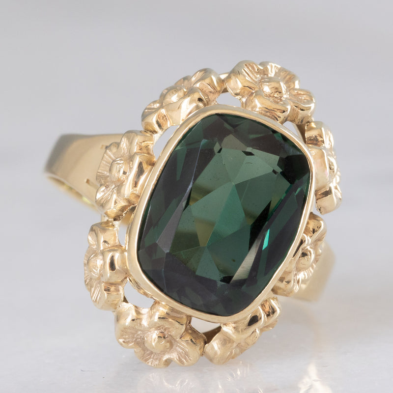 Anello da cocktail vintage in oro giallo 8K con spinello verde (3.80ct ca.), anni ‘70