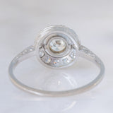 Anello “target” Art Déco in platino con diamanti (0.74ctw ca.), anni ‘20/‘30