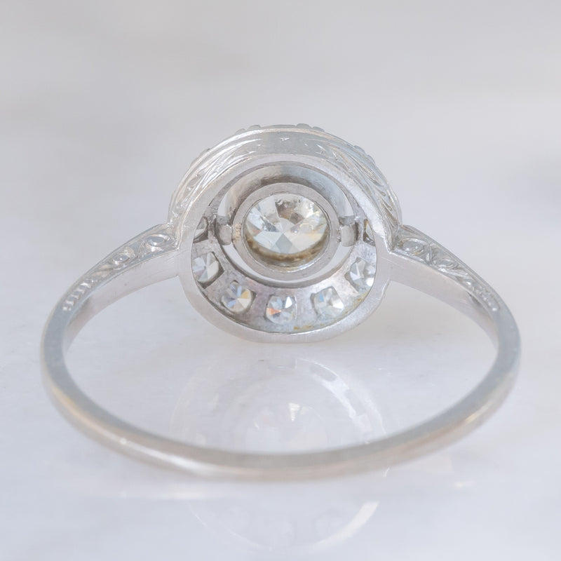 Anello “target” Art Déco in platino con diamanti (0.74ctw ca.), anni ‘20/‘30