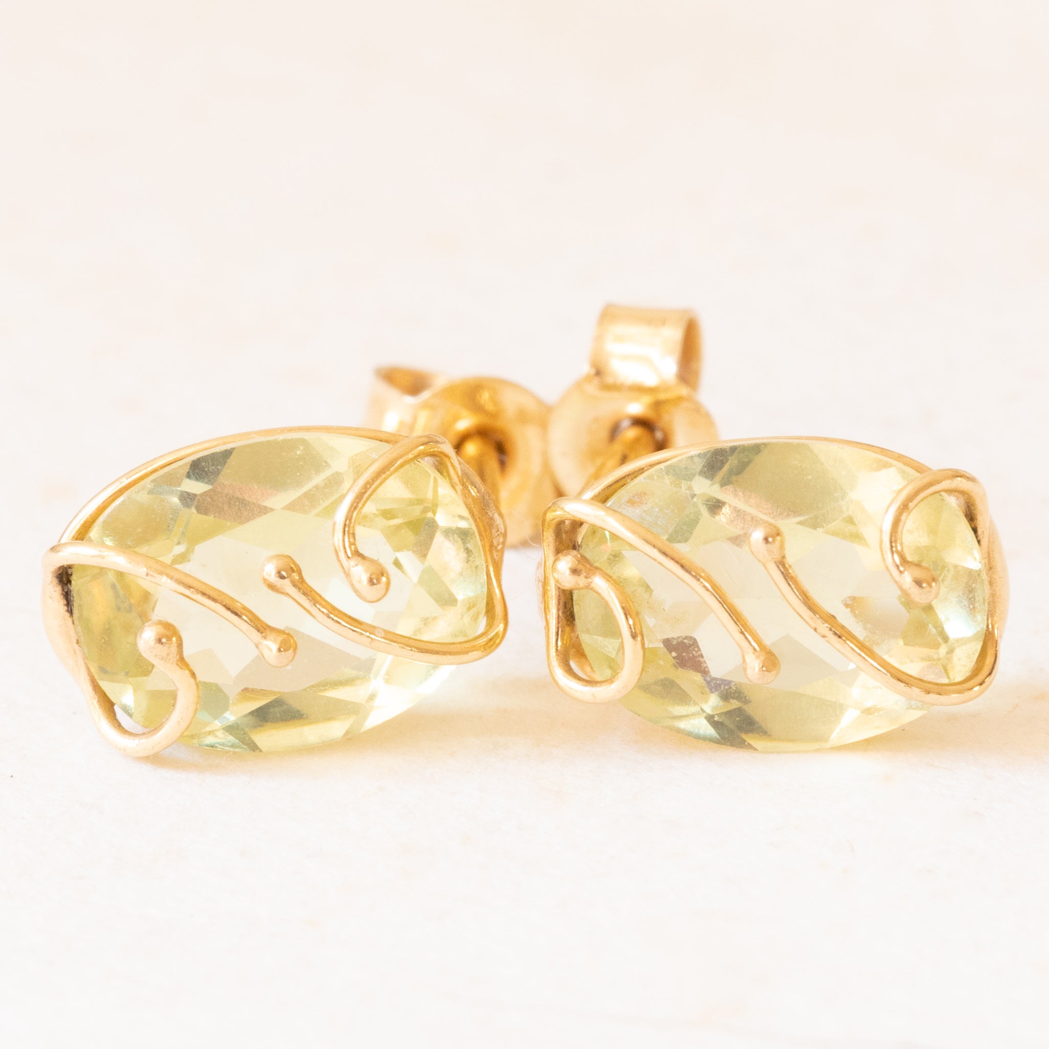 ECFEW™ Delicati Orecchini Evil Eye Con Peridoto E Diamanti In Oro Giallo Da 9 Carati 135e1824049