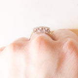 „Trilogie“-Ring aus 18 Karat Weißgold mit Diamanten (ca. 0.42 ctw), 80er Jahre