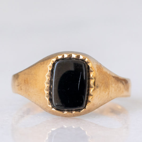 Anello chevalier vintage in oro giallo 9K con onice, anno 1979