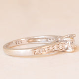 Anello vintage in oro bianco 9K con diamanti di taglio brillante (0.33ctw ca.), anni ‘80