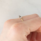 Bague vintage en or jaune 9 carats avec saphirs (environ 0.18 ct au total) et diamants taille brillant (environ 0.16 ct au total), année 1987