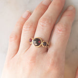 Trilogy vintage in oro giallo 14K con granati di taglio cabochon (5.50ctw ca.), anni ‘40/‘50