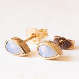 Vintage-Tropfenohrringe aus 9-karätigem Gelbgold mit Opalen (ca. 0.15 Karat), 60er/70er Jahre