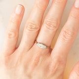 Trilogie Art Déco en or jaune et blanc 9 carats avec diamants taille ancienne (environ 0.09 ct), années 20/30