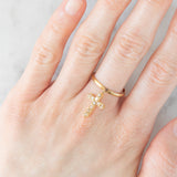 Anello vintage in oro giallo 18K con pendente a croce con diamanti di taglio brillante (0.30ctw), anni ‘90