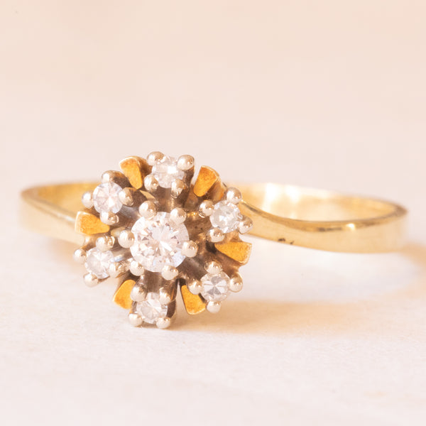 Anello a margherita vintage in oro giallo e bianco 14K con diamanti (0.25ctw ca.), anni ‘60/‘70