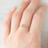 Vintage-Solitär aus 9 Karat Gelbgold mit Diamant im Brillantschliff (ca. 0.15 ct), 1990