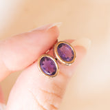 Vintage-Ohrringe aus 9-karätigem Gelbgold mit Lichtpunkten und Amethysten (ca. 1.40 ctw)