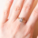 Vintage-Ring aus 9-karätigem Gelb- und Weißgold mit Saphir (ca. 0.60 ct) und Diamanten, 1987