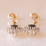 Orecchini pendenti vintage in oro giallo e bianco 9K con zaffiri (0.60ctw ca.) e diamanti (0.30ctw ca.)