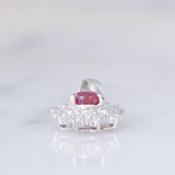 Ciondolo a margherita vintage in platino con rubino (0.52ct) e diamanti (0.45ctw)