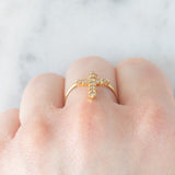 Anello vintage in oro giallo 18K con pendente a croce con diamanti di taglio brillante (0.30ctw), anni ‘90