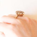 Vintage-Cocktailring aus 18 Karat Gelbgold mit Rauchquarz (ca. 7 Karat), 60er/70er Jahre