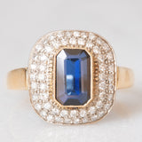Anello a margherita vintage in oro giallo 18K con zaffiro e diamanti di taglio brillante (0.30ctw ca.), anni ‘70