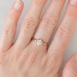 Anello a margherita vintage in oro giallo e bianco 9K con diamanti di taglio brillante (0.25ctw ca.), anni ‘80/‘90