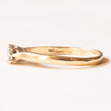 Solitärring aus 9 Karat Gelb- und Weißgold mit Diamant im Brillantschliff (ca. 0.10 ct), 70er Jahre