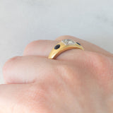 Trilogy gypsy vintage in oro giallo 18K con diamante (0.35ct ca.) e zaffiri (0.36ctw ca.), anni ‘50/‘60