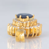 Pendente vintage in oro giallo 18K con zaffiro (1.40ct ca.) e diamanti di taglio brillante (0.57ctw ca.), anni ‘70