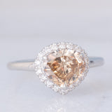 Anello a margherita vintage con diamante fancy di 1.68ct e con diamanti bianchi di contorno, anni ‘90/anni ‘2000