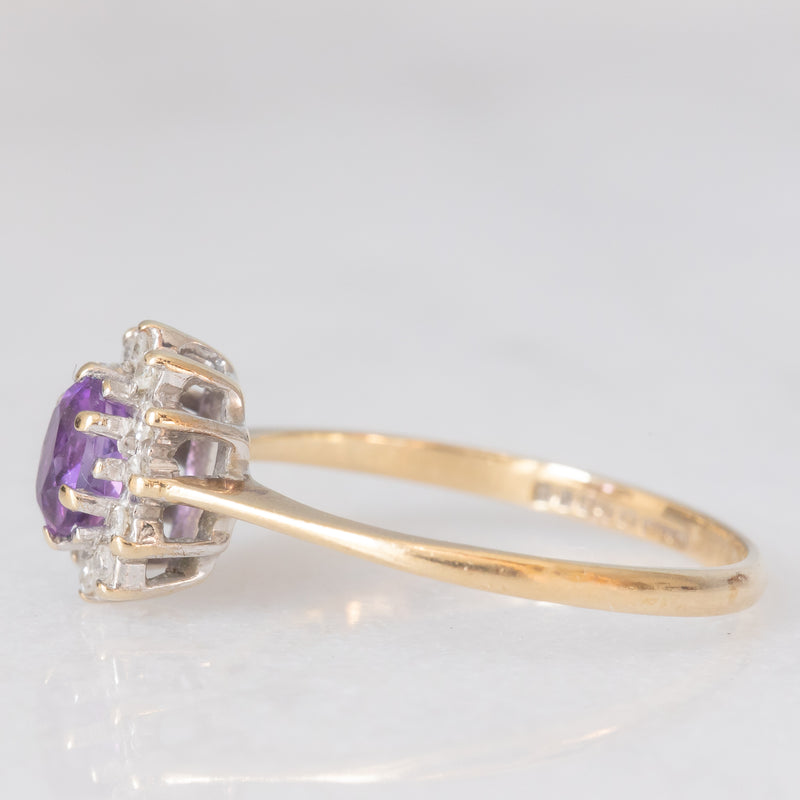 Anello a margherita in oro giallo 9K con ametista (0.35ct ca.) e diamanti (0.06ctw ca.), anno 1987