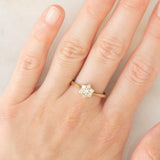 Anello a margherita vintage in oro giallo 9K con diamanti di taglio brillante (0.33ctw ca.), anni ‘80