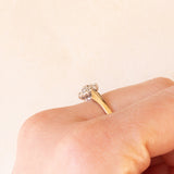 Anello a fiore vintage in oro giallo e bianco 9K con diamanti (0.12ctw ca.), anni ‘80