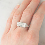 Anel Art Déco em ouro branco 14K com diamantes de lapidação antiga europeia (aprox. 0.90 ct), década de 30.