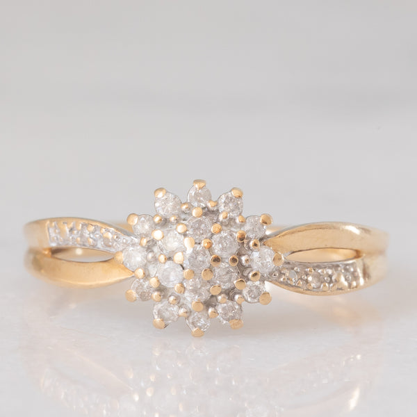 Anello a fiore vintage in oro giallo 9K con diamanti (0.25ctw ca.), anni ‘90