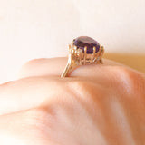 Anello vintage in oro giallo 14K con ametista (2.60ct ca.) e diamanti di taglio brillante (0.12ctw ca.), anni ‘70