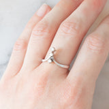 Trilogy vintage in oro bianco 14K con diamanti di taglio brillante (0.15ctw ca.), anni ‘70