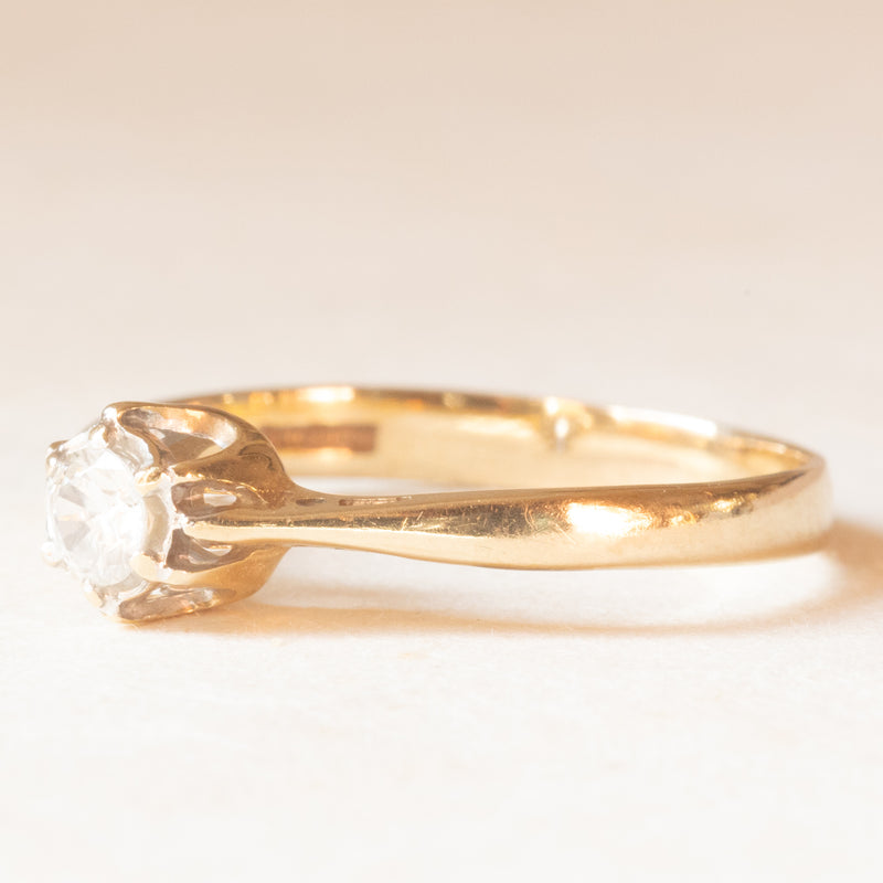 Solitario vintage in oro giallo 9K con diamante di taglio brillante (0.14ct ca.), anni ‘60/‘70