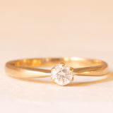 Vintage-Solitär aus 9 Karat Gelbgold mit Diamant im Brillantschliff (ca. 0.14 ct), 1988
